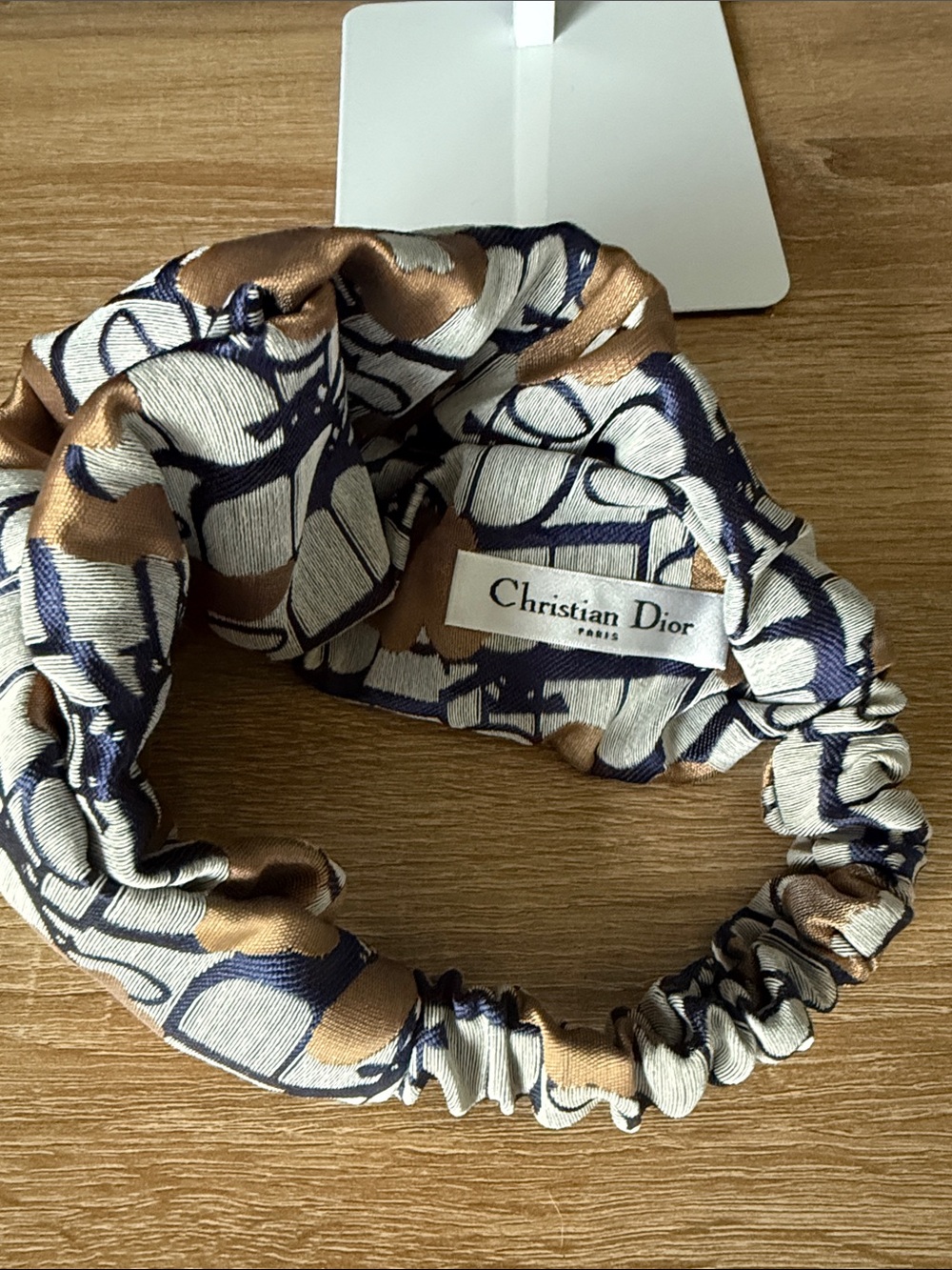Dior Beige and Navy Logo Silk Headband & Scrunchie Set - Picture 8 of 8